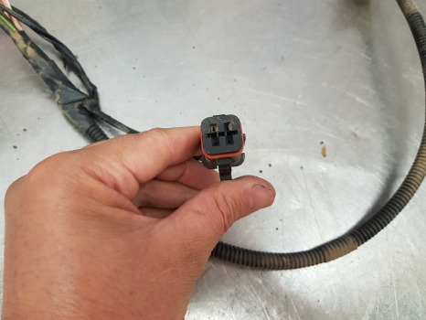 New Holland T6010, T6000, T7000, T7, Tail Light Wiring Loom 87313641 - Cables/ Alambres: foto 2 New Holland T6010, T6000, T7000, T7, Tail Light Wiring Loom 87313641 - Cables/ Alambres: foto 2