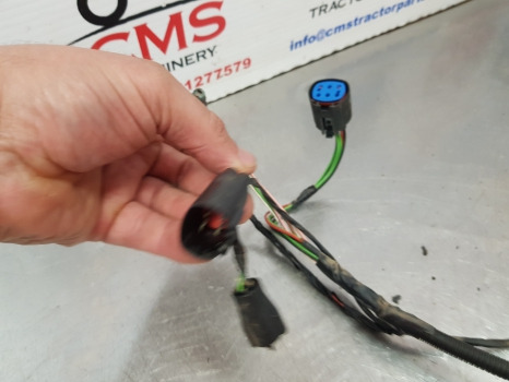 New Holland T6010, T6000, T7000, T7, Tail Light Wiring Loom 87313641 - Cables/ Alambres: foto 5 New Holland T6010, T6000, T7000, T7, Tail Light Wiring Loom 87313641 - Cables/ Alambres: foto 5