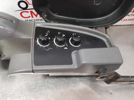 New Holland T7030, T7000, T7, T6, Armrest Assy, Eletronic Unit Control 82032897 - Unidad de control: foto 3 New Holland T7030, T7000, T7, T6, Armrest Assy, Eletronic Unit Control 82032897 - Unidad de control: foto 3