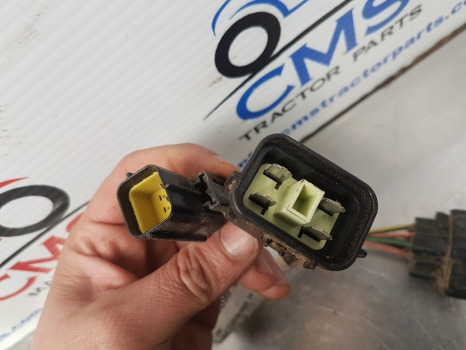 New Holland T7040, T6000, T7000, Ac Wiring Loom 87395315, 84194119 - Cables/ Alambres: foto 1 New Holland T7040, T6000, T7000, Ac Wiring Loom 87395315, 84194119 - Cables/ Alambres: foto 1