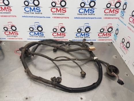 New Holland T7040, T6000, T7000 Front Light Wiring Loom 87658132, 87329727 - Cables/ Alambres: foto 1 New Holland T7040, T6000, T7000 Front Light Wiring Loom 87658132, 87329727 - Cables/ Alambres: foto 1