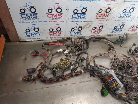 New Holland T7040, T7000, T6000, Puma, Wiring Loom Complete 87655808, 87655808 - Cables/ Alambres: foto 3 New Holland T7040, T7000, T6000, Puma, Wiring Loom Complete 87655808, 87655808 - Cables/ Alambres: foto 3