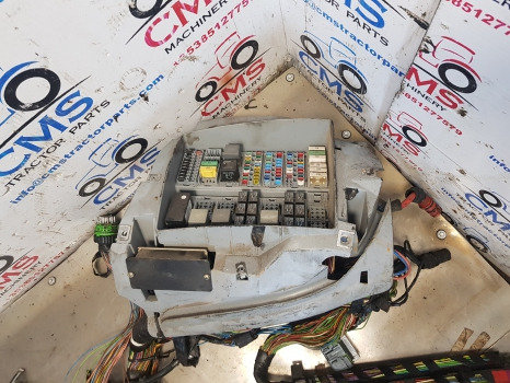 New Holland T7040, T7000, T6000, Wiring Loom Complete 84194383, 87740784 - Cables/ Alambres: foto 5 New Holland T7040, T7000, T6000, Wiring Loom Complete 84194383, 87740784 - Cables/ Alambres: foto 5
