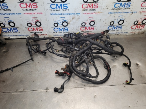 New Holland Tsa, Case Mxu Series Mxu100 16x16 Transmission Wiring Loom - Cables/ Alambres: foto 1 New Holland Tsa, Case Mxu Series Mxu100 16x16 Transmission Wiring Loom - Cables/ Alambres: foto 1