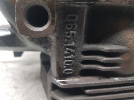 Same Explorer 70 Engine Head Complete 0.065.1410.3/10; 0.065.1410.3/20 - Cabezal de bloque para Tractor: foto 2 Same Explorer 70 Engine Head Complete 0.065.1410.3/10; 0.065.1410.3/20 - Cabezal de bloque para Tractor: foto 2