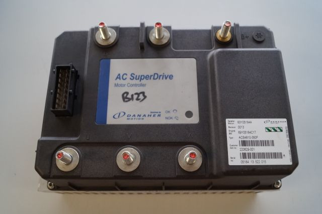 Toyota/BT 220629-001 | Danaher motion AC Superdrive motor controller 83Y05184A A - Unidad de control para Equipo de manutención: foto 1 Toyota/BT 220629-001 | Danaher motion AC Superdrive motor controller 83Y05184A A - Unidad de control para Equipo de manutención: foto 1