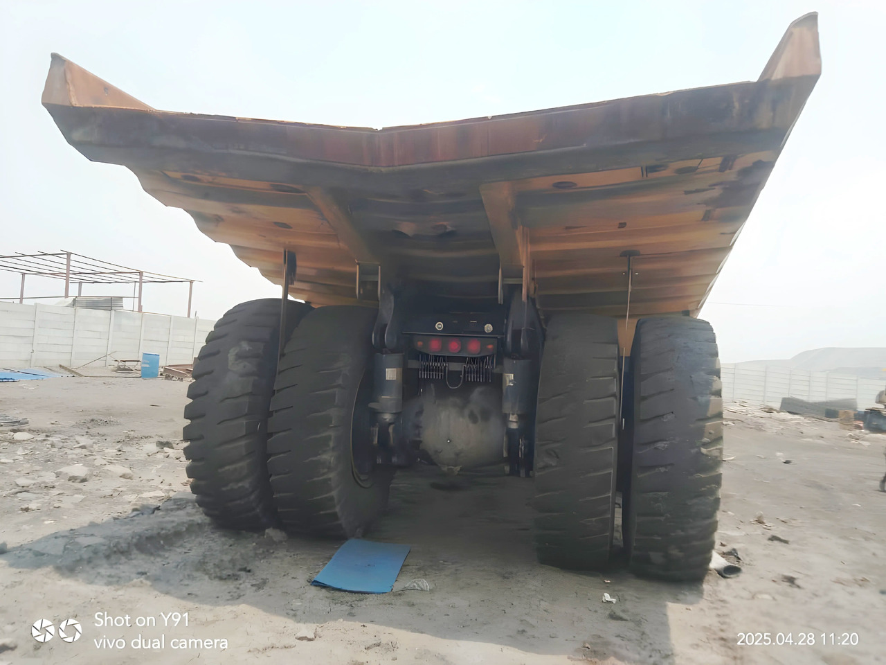 KOMATSU DUMP TRUCK HD785-7 - Maquinaria para minería: foto 2 KOMATSU DUMP TRUCK HD785-7 - Maquinaria para minería: foto 2