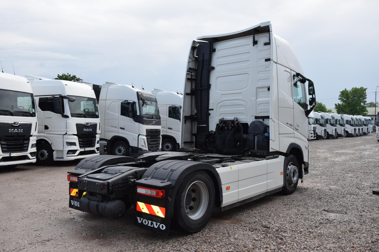 Volvo FH 460 Globetrotter XL i-Save Side Skirts - Cabeza tractora: foto 4 Volvo FH 460 Globetrotter XL i-Save Side Skirts - Cabeza tractora: foto 4