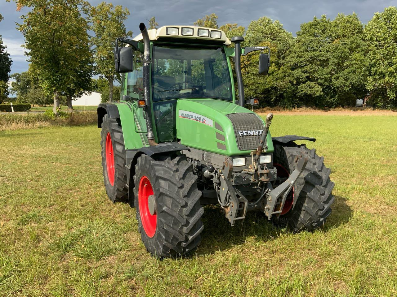 Fendt FARMER 309 CI - Tractor: foto 1 Fendt FARMER 309 CI - Tractor: foto 1