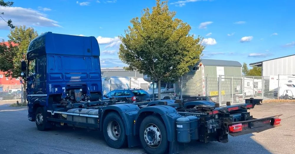 DAF XF 480 |Euro 6 | Automat | Retarder | Mobilna klimatyzacja | 6x2 | oś skrętna podnoszona | 193.000 km - Camión chasis: foto 4 DAF XF 480 |Euro 6 | Automat | Retarder | Mobilna klimatyzacja | 6x2 | oś skrętna podnoszona | 193.000 km - Camión chasis: foto 4
