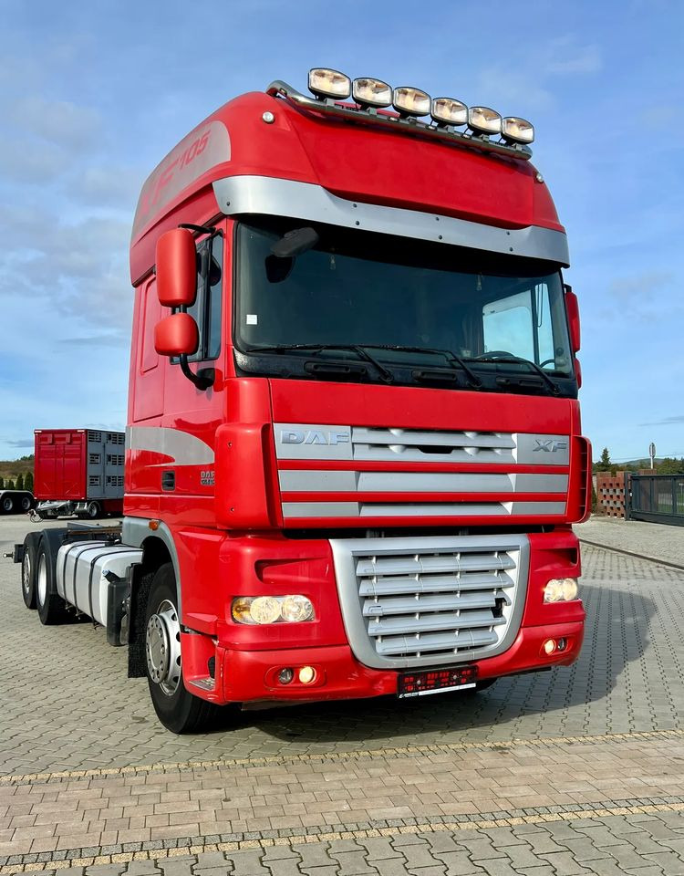 DAF XF105.510 | 6x2 | Pod zabudowę |Os podnoszona i skrętna | Retarder | Webasto | Klimatyzacja - Camión chasis: foto 1 DAF XF105.510 | 6x2 | Pod zabudowę |Os podnoszona i skrętna | Retarder | Webasto | Klimatyzacja - Camión chasis: foto 1