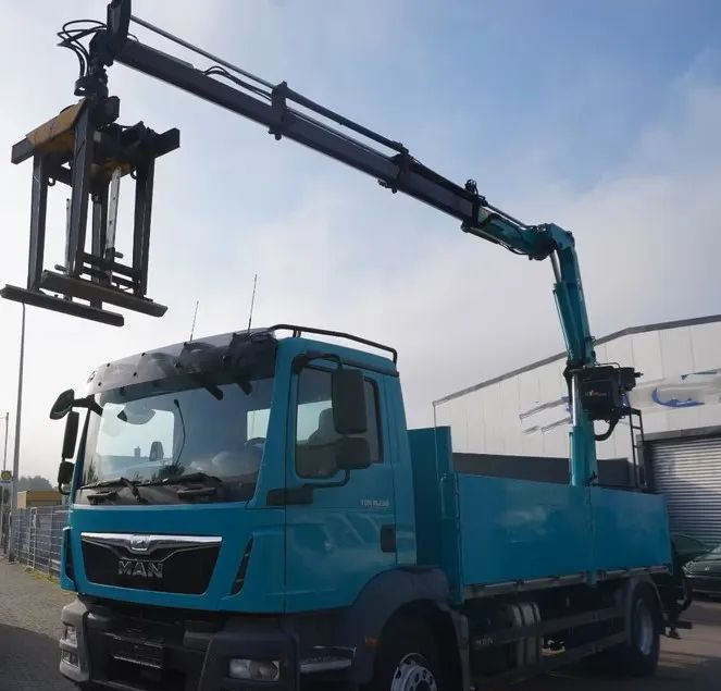 MAN TGS 18.290 | Żuraw Hyva HB 150 | Euro 6 | Automat | 1. właściciel | 4X2 | Przebieg 160 124 ! - Camión caja abierta, Camión grúa: foto 4 MAN TGS 18.290 | Żuraw Hyva HB 150 | Euro 6 | Automat | 1. właściciel | 4X2 | Przebieg 160 124 ! - Camión caja abierta, Camión grúa: foto 4