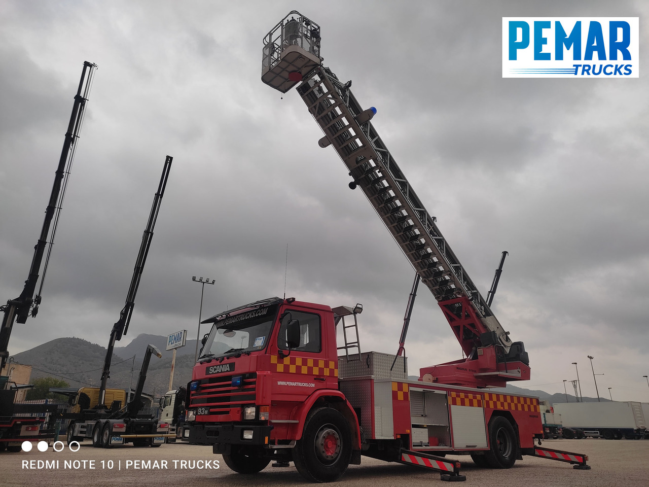 SCANIA G93 250 ESCALERA BOMBEROS - Camión de bomberos: foto 1 SCANIA G93 250 ESCALERA BOMBEROS - Camión de bomberos: foto 1