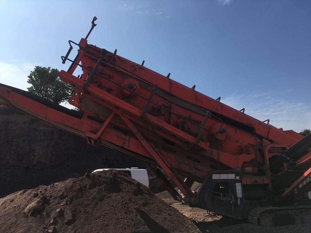 Sandvik QA450 - Cribadora: foto 1 Sandvik QA450 - Cribadora: foto 1