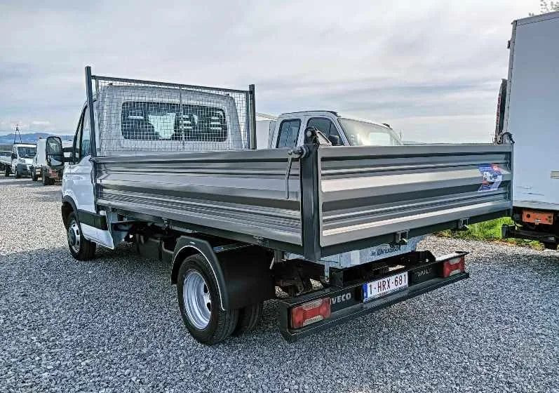 Iveco 35C13, 35C12, 35C14, 35C15 - Furgoneta basculante: foto 5 Iveco 35C13, 35C12, 35C14, 35C15 - Furgoneta basculante: foto 5