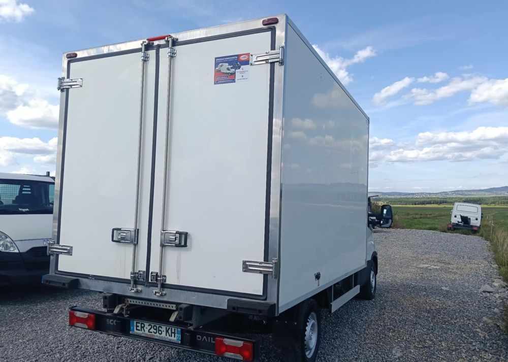 Iveco 35S16, 35S15, 35S14, 35S13, 35C13, 35C14 - Furgoneta frigorifica: foto 3 Iveco 35S16, 35S15, 35S14, 35S13, 35C13, 35C14 - Furgoneta frigorifica: foto 3