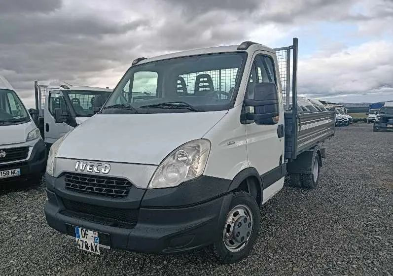 Iveco DAILY 35C13, 35C12, 35C15 - Furgoneta basculante: foto 2 Iveco DAILY 35C13, 35C12, 35C15 - Furgoneta basculante: foto 2