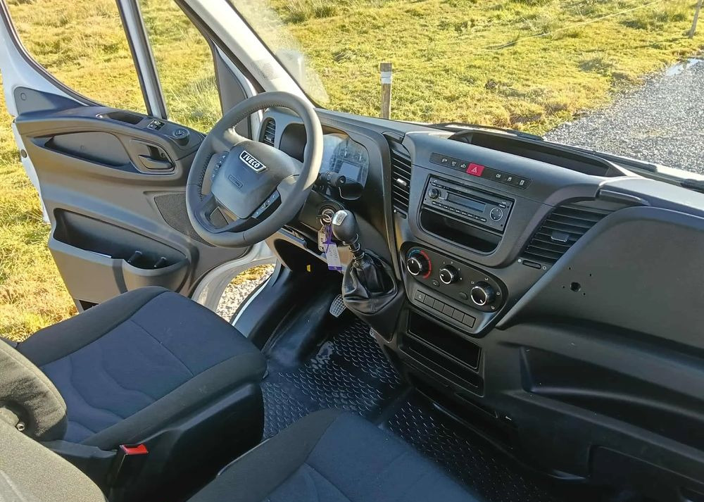 Iveco DAILY 35C13, 35C13, 35C15 - Furgoneta basculante: foto 3 Iveco DAILY 35C13, 35C13, 35C15 - Furgoneta basculante: foto 3