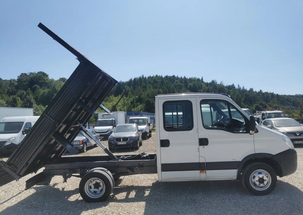 Iveco Daily 35C12 Brygadówka wywrotka Dubel hak kiper doka 35C13 - Furgoneta basculante: foto 4 Iveco Daily 35C12 Brygadówka wywrotka Dubel hak kiper doka 35C13 - Furgoneta basculante: foto 4