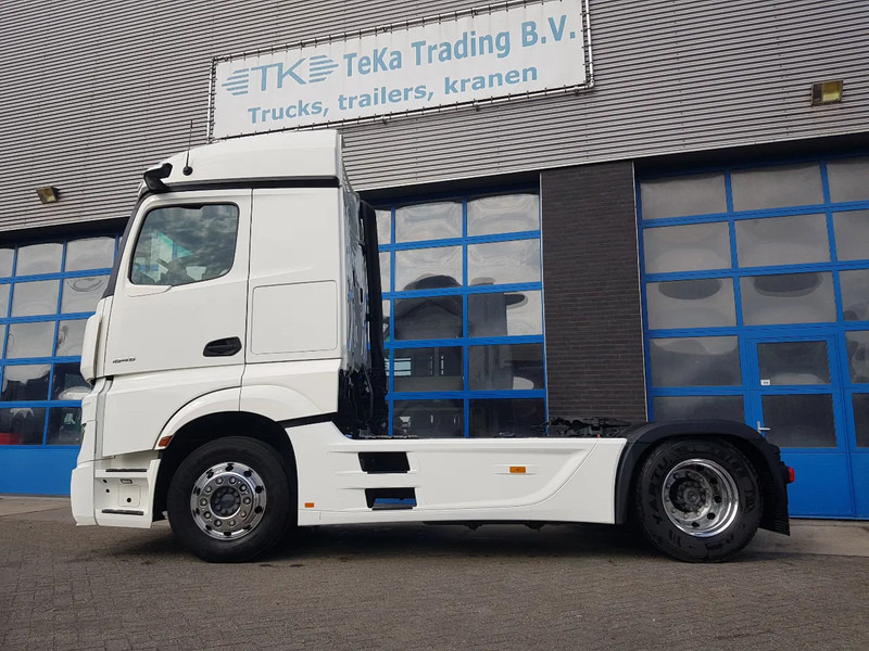 Mercedes-Benz Actros 1845 Retarder Night airco Navi MirrorCam - Cabeza tractora: foto 3 Mercedes-Benz Actros 1845 Retarder Night airco Navi MirrorCam - Cabeza tractora: foto 3
