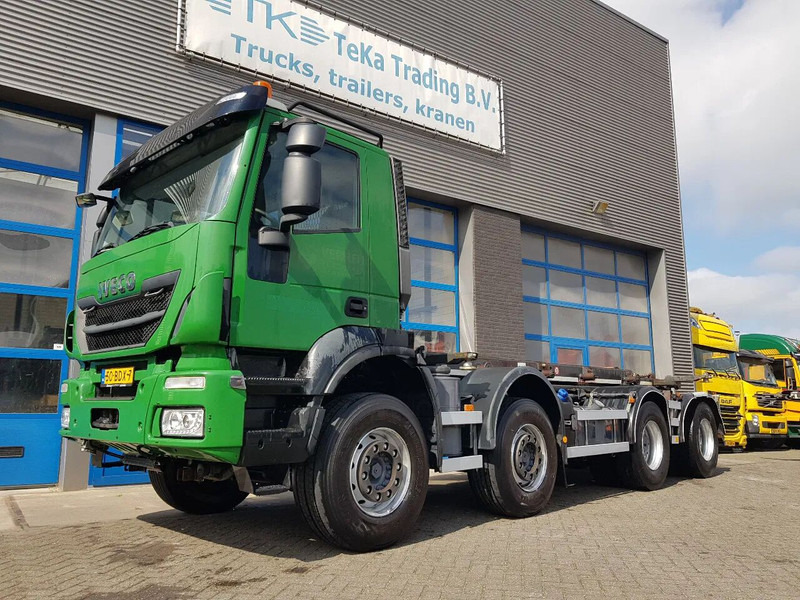 Iveco Stralis 450 8x4 Steel Nieuwe Apk/TÜV 430.000 km kettingsyst 30 t - Camión portacontenedore/ Intercambiable: foto 1 Iveco Stralis 450 8x4 Steel Nieuwe Apk/TÜV 430.000 km kettingsyst 30 t - Camión portacontenedore/ Intercambiable: foto 1