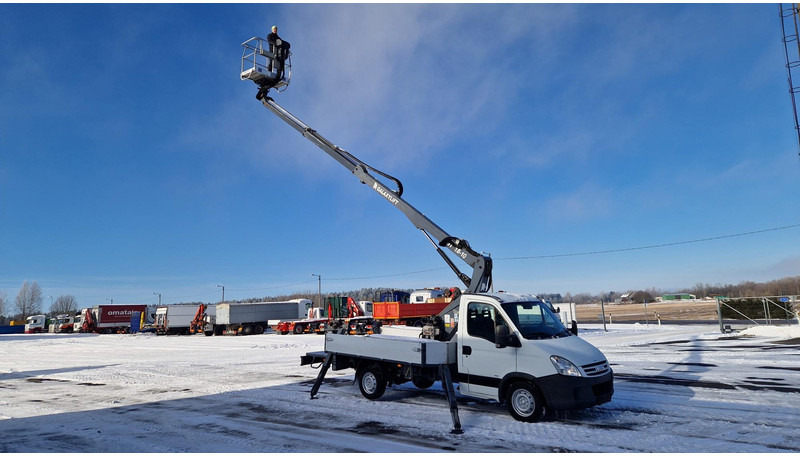 Iveco Daily 35S12 4X2 Galaxylift GT18-10 - Furgoneta: foto 4 Iveco Daily 35S12 4X2 Galaxylift GT18-10 - Furgoneta: foto 4