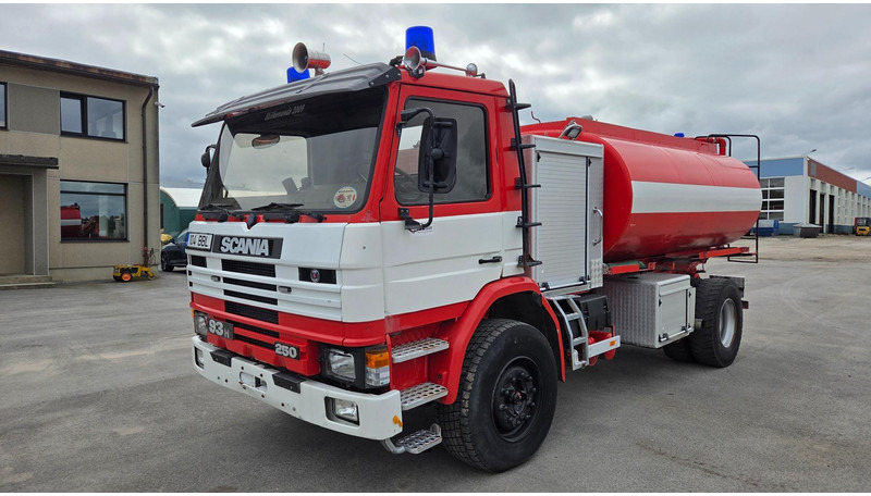 Scania P93 4X2 250 - Camión de bomberos: foto 1 Scania P93 4X2 250 - Camión de bomberos: foto 1