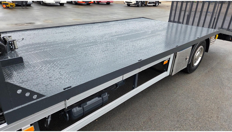 Volvo FL250 4X2 - Camión portavehículos: foto 5 Volvo FL250 4X2 - Camión portavehículos: foto 5