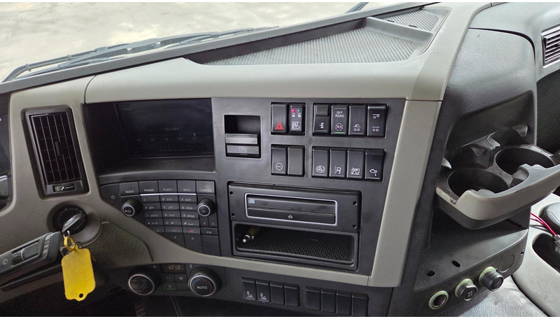 Camión multibasculante Volvo FM460 6X2*4: foto 13