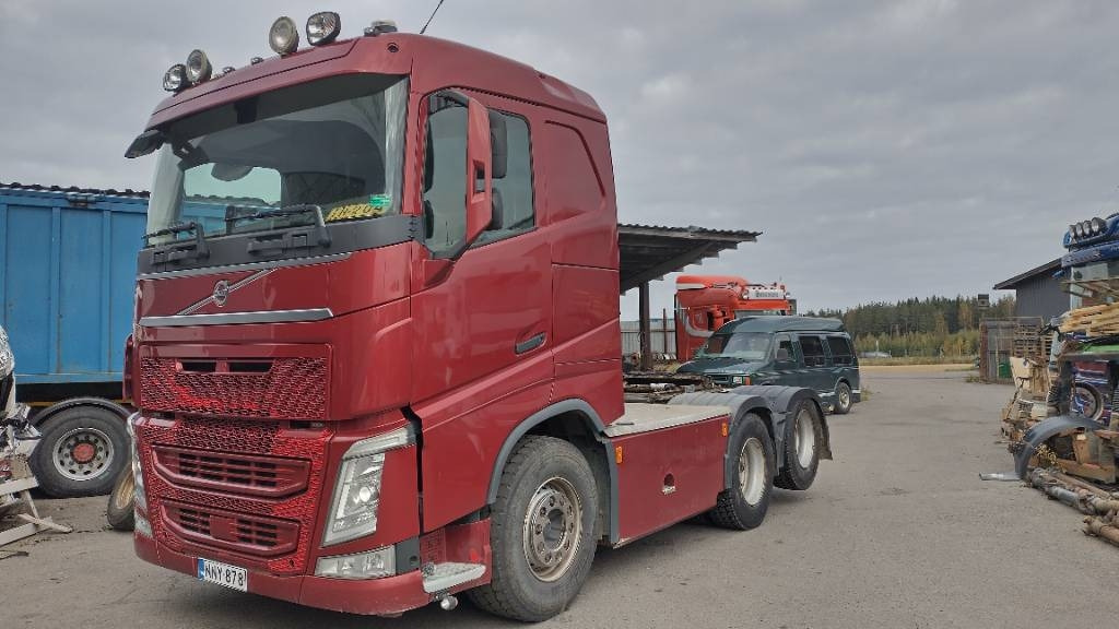 Volvo FH13 6x4 nouseva teliveto, HYDR!! - Cabeza tractora: foto 1 Volvo FH13 6x4 nouseva teliveto, HYDR!! - Cabeza tractora: foto 1