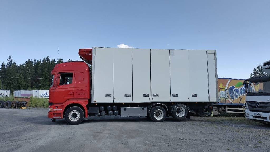 Scania R500 6x2 kylmäkaappi - Camión frigorífico: foto 2 Scania R500 6x2 kylmäkaappi - Camión frigorífico: foto 2