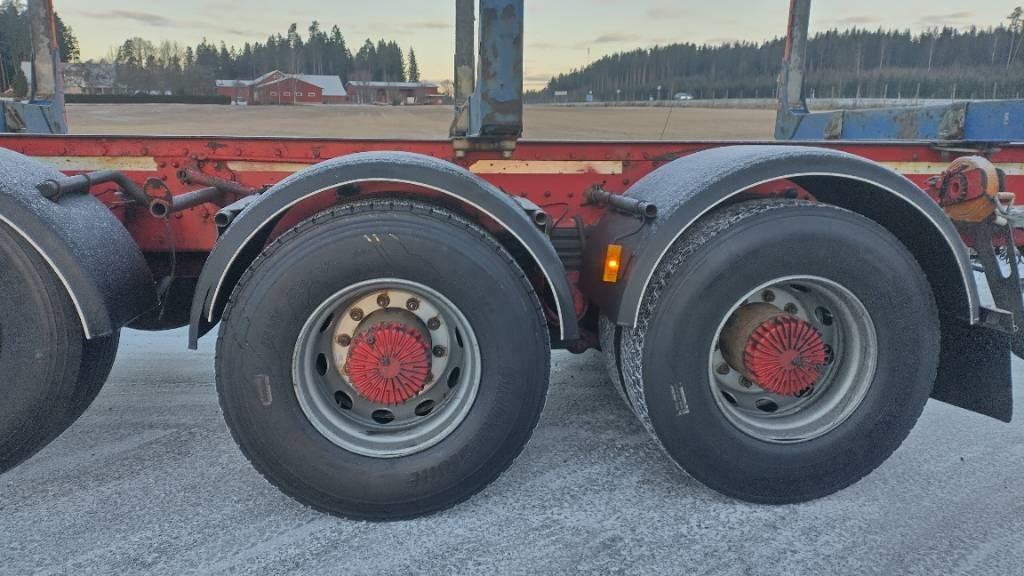 Sisu 625 Polar puuauto, Fuller , SIISTI AUTO - Camión forestal: foto 5 Sisu 625 Polar puuauto, Fuller , SIISTI AUTO - Camión forestal: foto 5