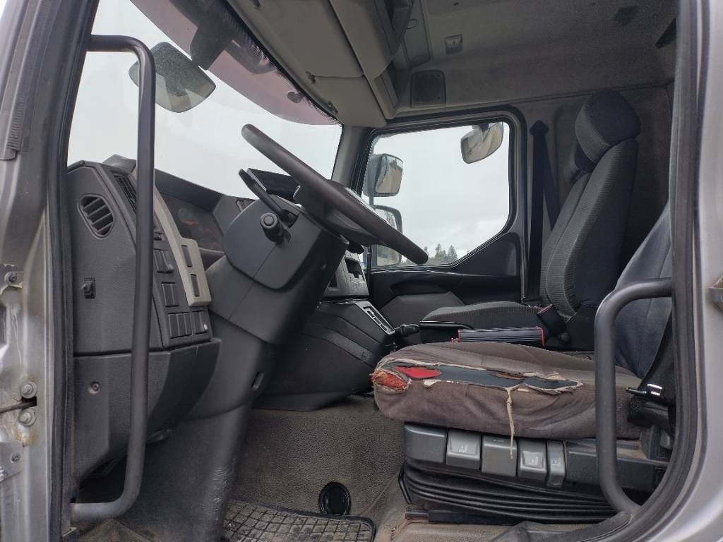 Volvo FLH240 Norba pakkaaja,vinssi - Camión de basura: foto 5 Volvo FLH240 Norba pakkaaja,vinssi - Camión de basura: foto 5
