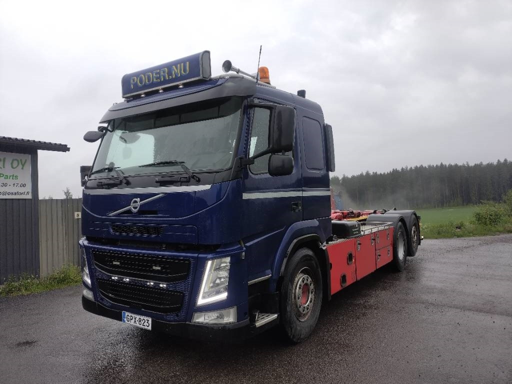 Volvo FM450 6x2 ohj.teli, Multilift koukkulaite - Camión multibasculante: foto 2 Volvo FM450 6x2 ohj.teli, Multilift koukkulaite - Camión multibasculante: foto 2