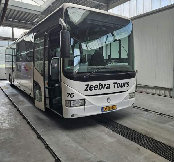 Irisbus ARWAY / KLIMATYZACJA/ PODWÓJNE SZYBY BOCZNE - Autobús suburbano: foto 1 Irisbus ARWAY / KLIMATYZACJA/ PODWÓJNE SZYBY BOCZNE - Autobús suburbano: foto 1