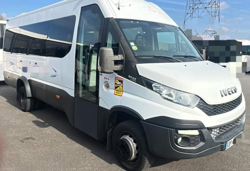 Iveco DAILY/ SPROWADZONE / 2X KLIMA / TV / 108 000 KM - Minibús, Furgoneta de pasajeros: foto 1 Iveco DAILY/ SPROWADZONE / 2X KLIMA / TV / 108 000 KM - Minibús, Furgoneta de pasajeros: foto 1