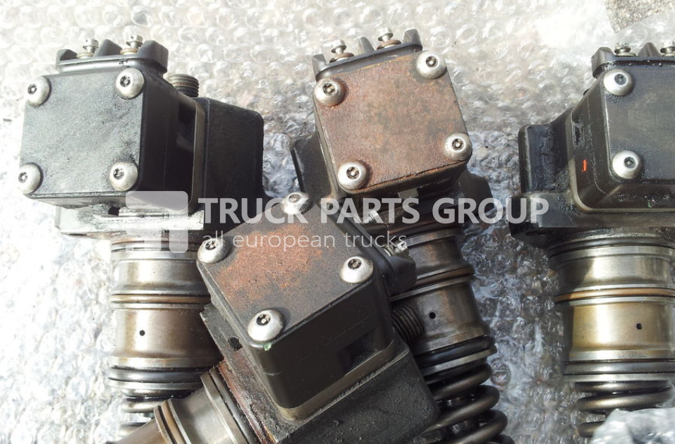 DAF XF95, EURO3, drum brakes, injectors, pump units, pumps, 1324179, injector - Inyector para Camión: foto 2 DAF XF95, EURO3, drum brakes, injectors, pump units, pumps, 1324179, injector - Inyector para Camión: foto 2