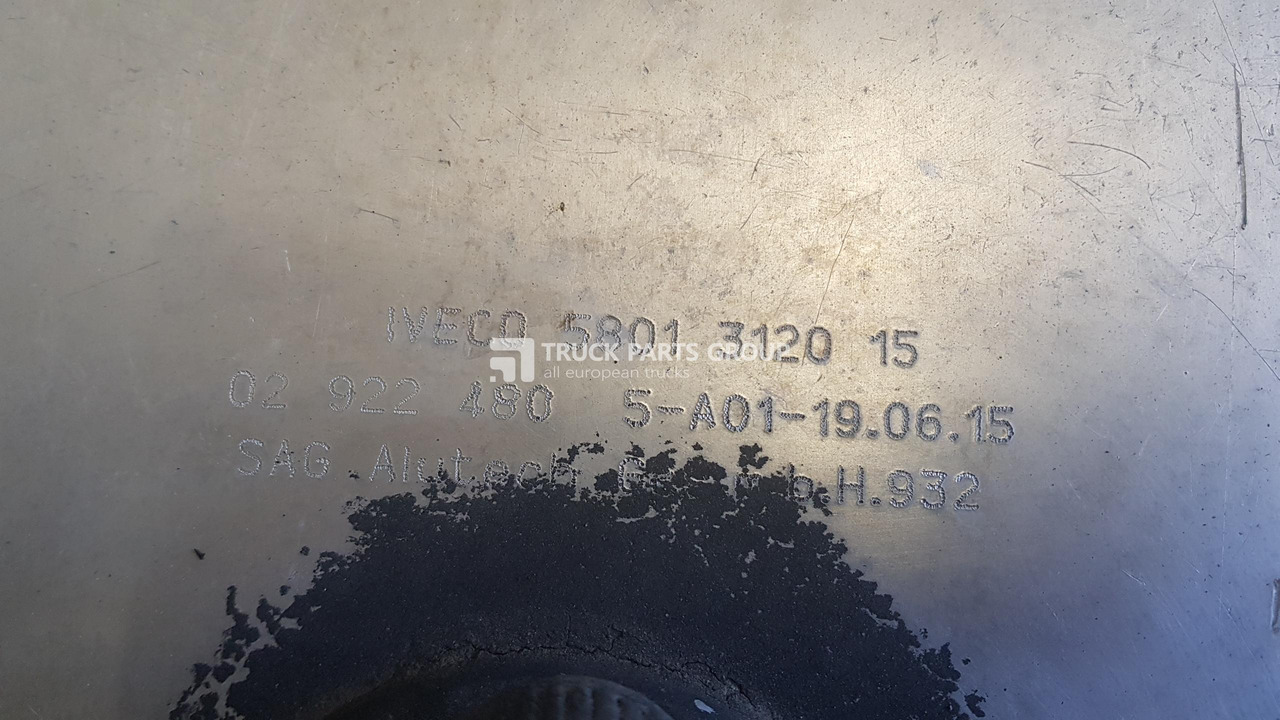 IVECO IVECO STRALIS EURO6 emission fuel tanks, reservoirs with mountings brackets 700l + 480l left + right fuel tanks set 5801312015, 41042847 - Depósito de combustible para Camión: foto 3 IVECO IVECO STRALIS EURO6 emission fuel tanks, reservoirs with mountings brackets 700l + 480l left + right fuel tanks set 5801312015, 41042847 - Depósito de combustible para Camión: foto 3