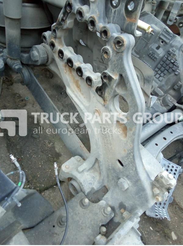 Mercedes Benz Actros MP4 EURO 5, EURO 6 emission frame parts, 9603253009, bearing bracket driving axle left + right, 9613259414, 9603253109, 9603257714, 9603257814, 9603257914, 9603258014, 9613251316, - Bastidor/ Chasis para Camión: foto 1 Mercedes Benz Actros MP4 EURO 5, EURO 6 emission frame parts, 9603253009, bearing bracket driving axle left + right, 9613259414, 9603253109, 9603257714, 9603257814, 9603257914, 9603258014, 9613251316, - Bastidor/ Chasis para Camión: foto 1