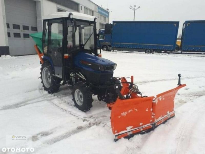 Farmtrac Farmtrac 22 22PS Winterdienst Traktor Schneeschild Streuer NEU - Tractor municipal: foto 4 Farmtrac Farmtrac 22 22PS Winterdienst Traktor Schneeschild Streuer NEU - Tractor municipal: foto 4