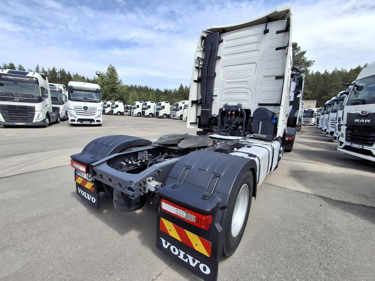 2023 Volvo FH 500 Globetrotter XL - Cabeza tractora: foto 4 2023 Volvo FH 500 Globetrotter XL - Cabeza tractora: foto 4