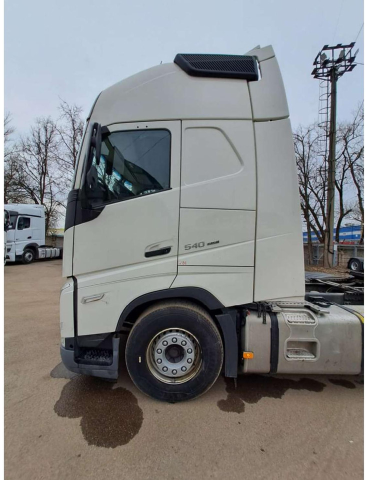 2023 Volvo FH 540 Globetrotter XL Retarder - Cabeza tractora: foto 4 2023 Volvo FH 540 Globetrotter XL Retarder - Cabeza tractora: foto 4