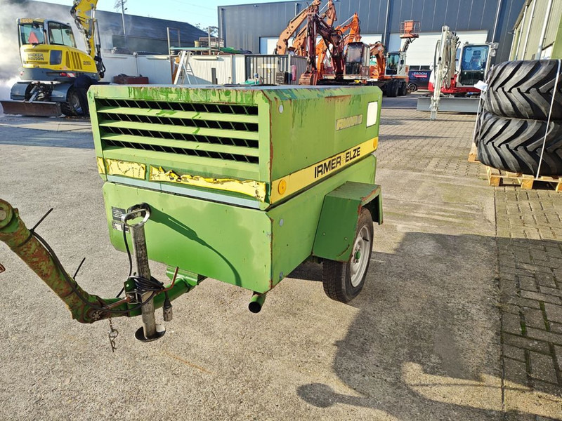 Irmer + Elze 95 compressor irmair 3 - Excavadora: foto 2 Irmer + Elze 95 compressor irmair 3 - Excavadora: foto 2