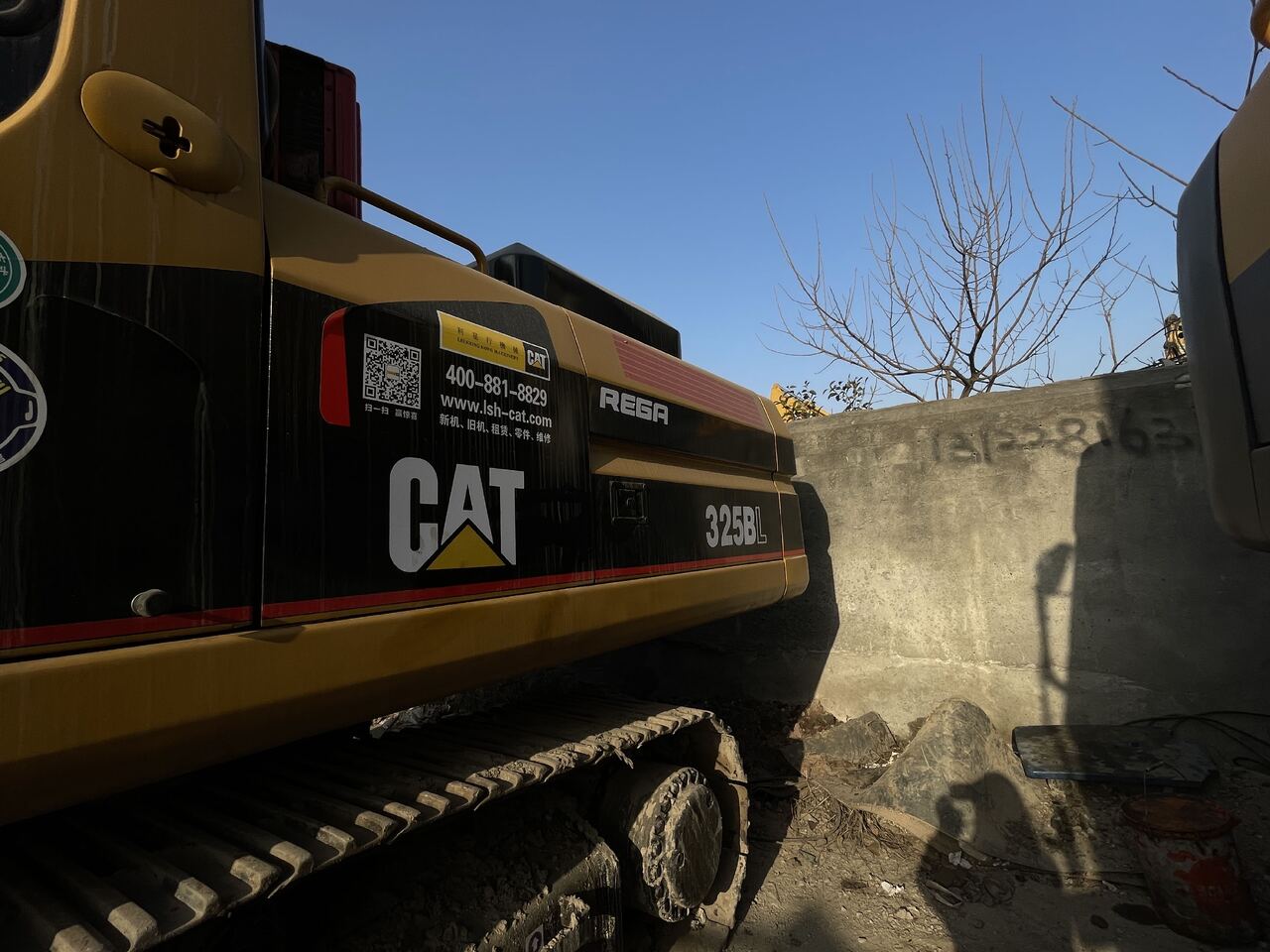 CATERPILLAR 325BL - Excavadora de cadenas: foto 1 CATERPILLAR 325BL - Excavadora de cadenas: foto 1