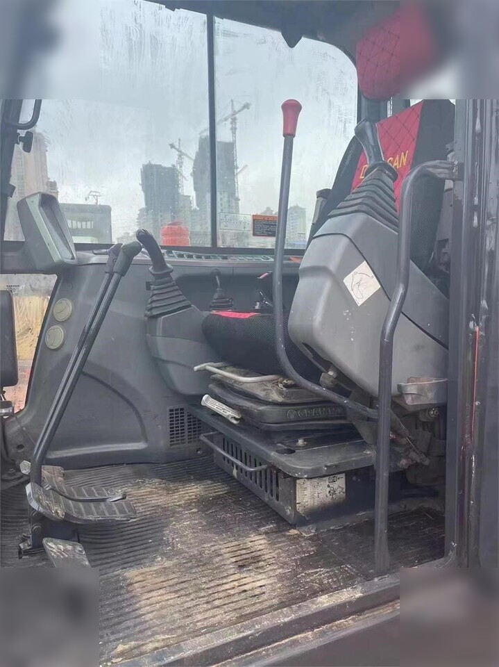 DOOSAN DX60 - Excavadora de cadenas: foto 3 DOOSAN DX60 - Excavadora de cadenas: foto 3