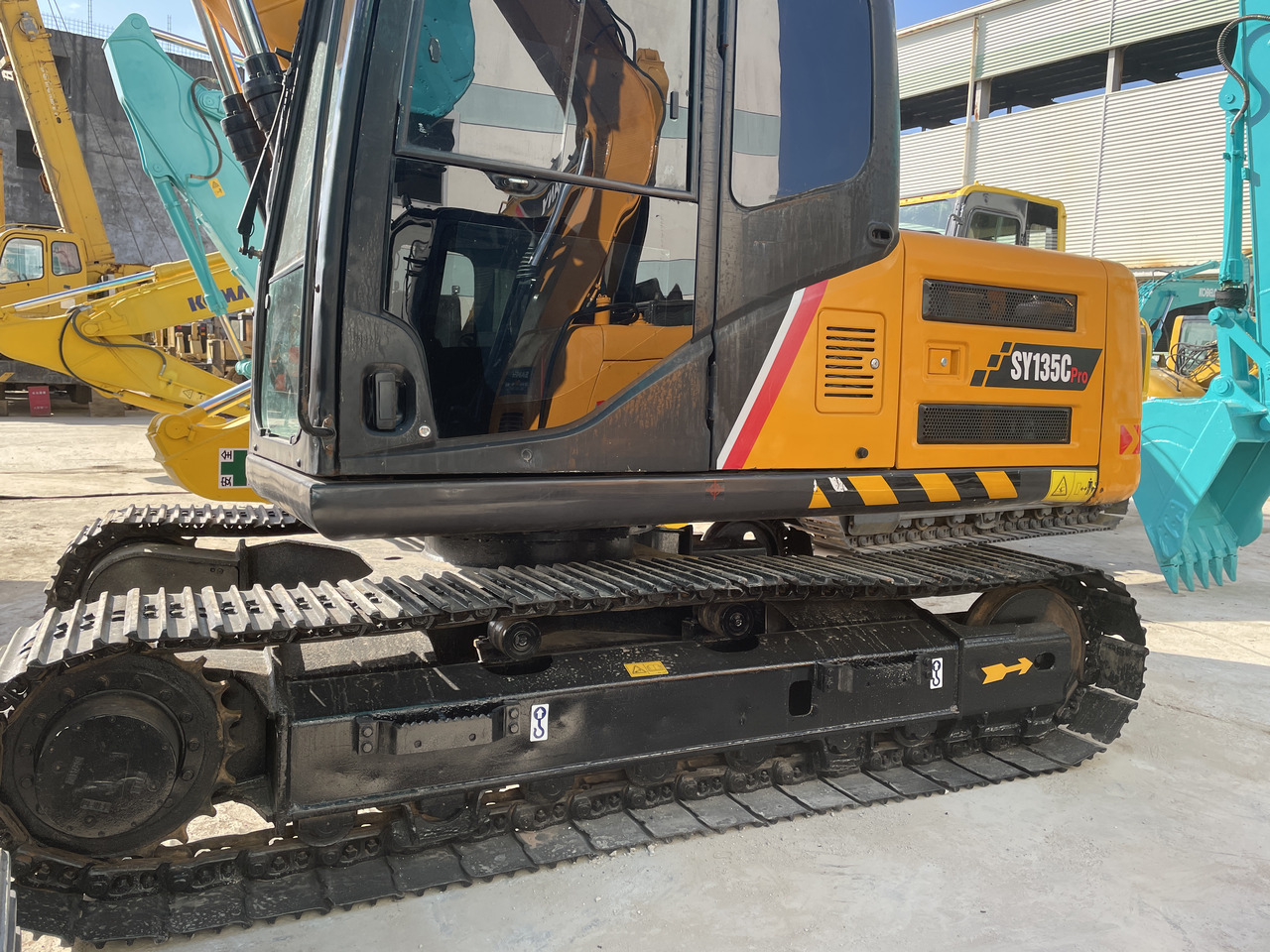 SANY SY135C - Excavadora de cadenas: foto 2 SANY SY135C - Excavadora de cadenas: foto 2