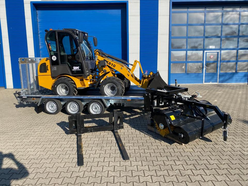 Radlader/Hoflader BK810 inkl. Tieflader und Kehrmaschinenpaket *INKL.19% MWST*BERGER KRAUS* KUBOTA*EURO*CE* - Cargadora articulada: foto 1 Radlader/Hoflader BK810 inkl. Tieflader und Kehrmaschinenpaket *INKL.19% MWST*BERGER KRAUS* KUBOTA*EURO*CE* - Cargadora articulada: foto 1
