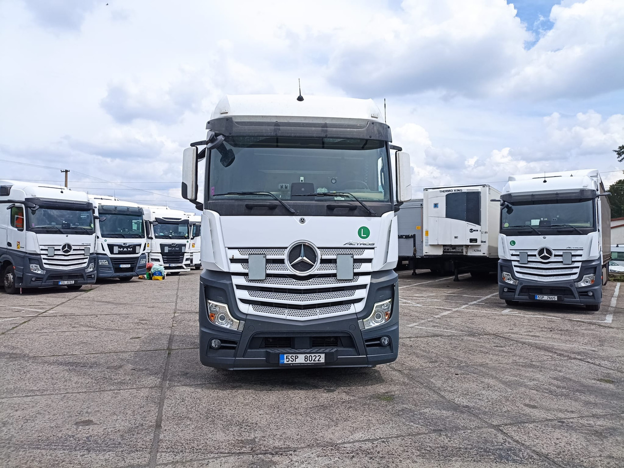 MERCEDES-BENZ ACTROS 1845*BIGSPACE*STANDARD - Cabeza tractora: foto 2 MERCEDES-BENZ ACTROS 1845*BIGSPACE*STANDARD - Cabeza tractora: foto 2
