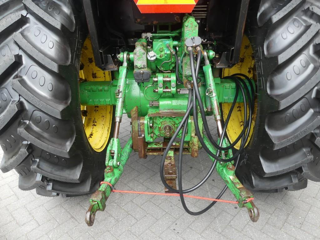 International 744S - Tractor: foto 5 International 744S - Tractor: foto 5