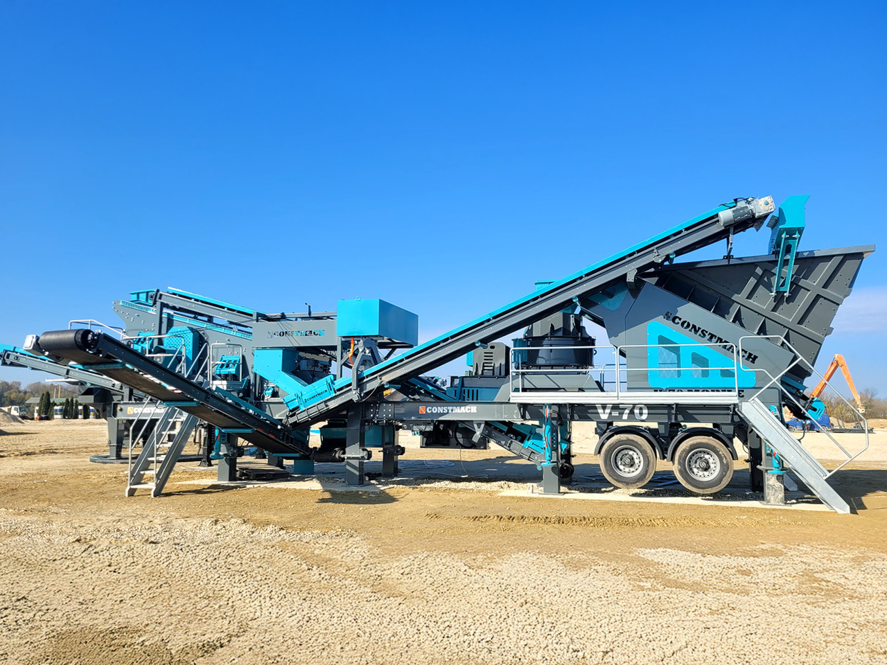 Constmach 100-150 Ton Capacity Mobile Vertical Shaft Impact Crusher - Trituradora móvil: foto 3 Constmach 100-150 Ton Capacity Mobile Vertical Shaft Impact Crusher - Trituradora móvil: foto 3